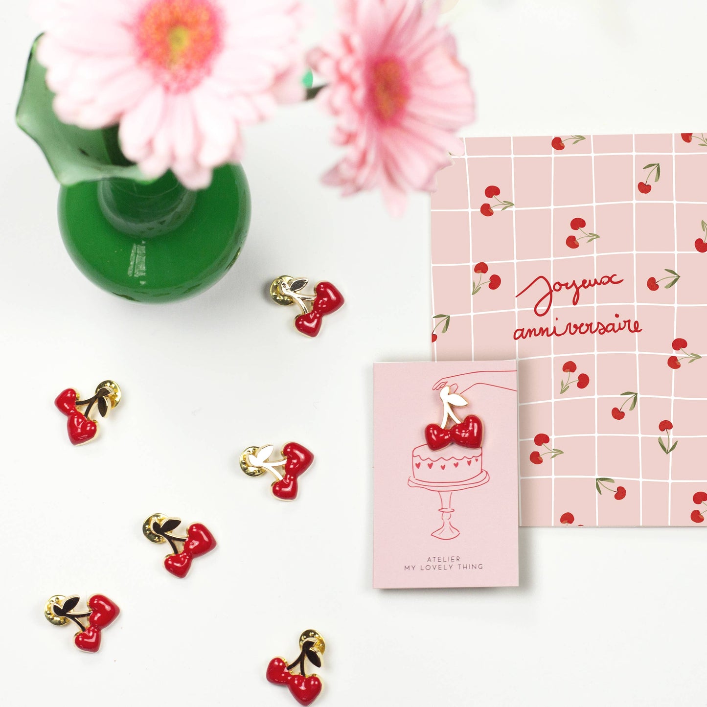 Epinglette Cerise sur le gâteau
